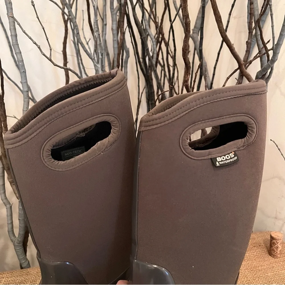Bogs handles color